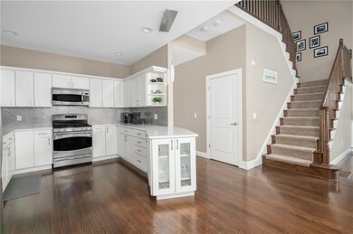 131 Fruit Hill Ave unit 20, North Providence, RI 02911 - photo 5