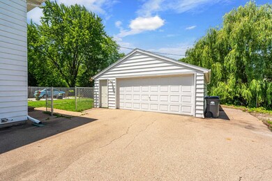 1133 Primrose Ct unit 1135, Neenah, WI 54956 - photo 3