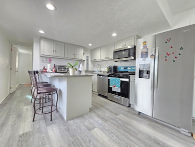 3860 Midland Dr unit A18, Roy, UT 84067 - photo 5