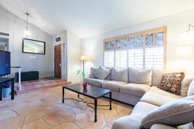Foyer/Living room