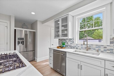 81 Hawthorn St unit 83, Newton, MA 02458 - photo 5