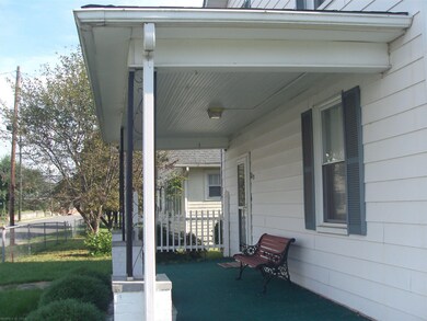 213 Valley St, Pulaski, VA 24301 - photo 3