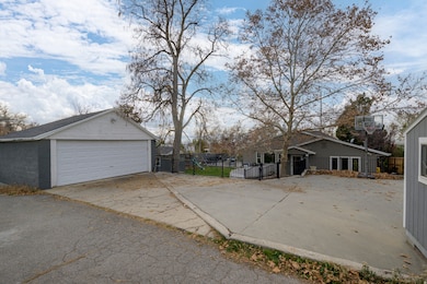 715 S 1100 E, Salt Lake City, UT 84102 - photo 4