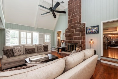 32 Orchard Dr, Upper Saddle River, NJ 07458 - photo 3