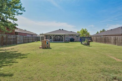 219 Lake Texoma Dr, Wylie, TX 75098 - photo 3