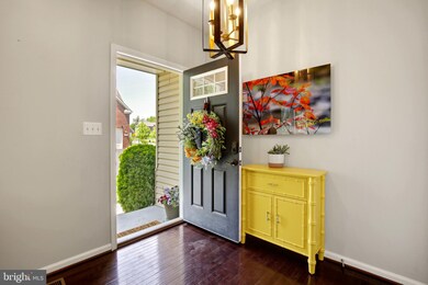 5611 Mainsail Ct, Ellicott City, MD 21043 - photo 4