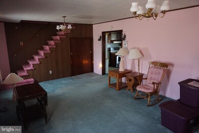 328 E Linden St, Clayton, NJ 08312 - photo 3