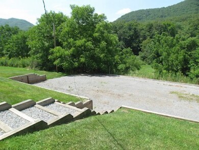 Locust Hill Offices Parking