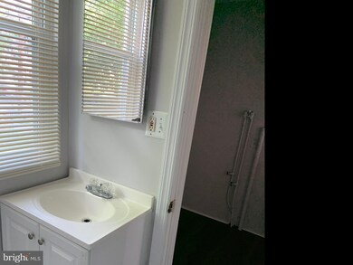 69 Spring Garden St unit 1ST FLOOR, Riverside, NJ 08075 - photo 6
