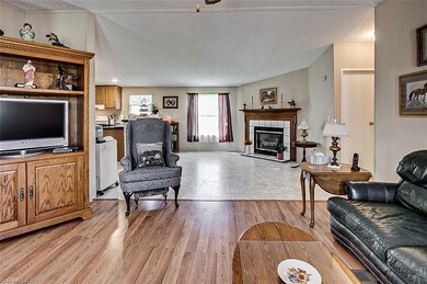 877 Grantville Ln, Asheboro, NC 27205 - photo 6