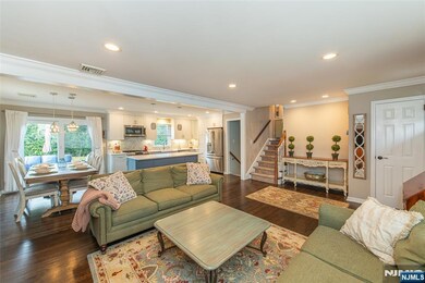 16 Hemlock St, Waldwick, NJ 07463 - photo 6