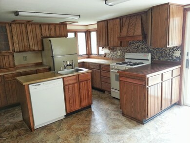 Kitchen with lots of storage