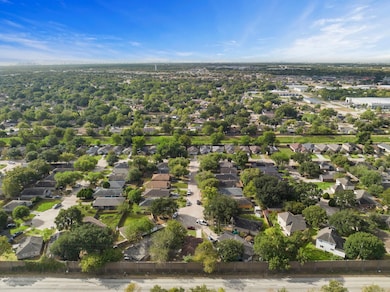 11024 Threeawn Ct, Houston, TX 77086 - photo 7