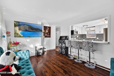 7019 Ashby Ln, Louisville, KY 40272 - photo 6