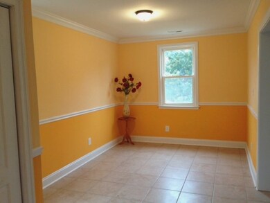 Bright and spacious dining area