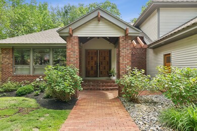 18 Woldbrook Drive