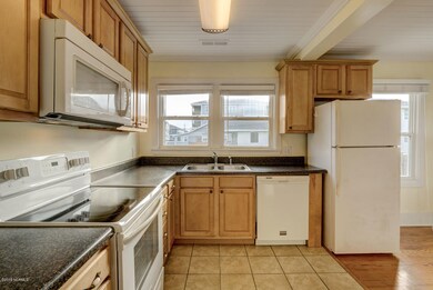 1411 Carolina Beach Ave N-large-029-19-P