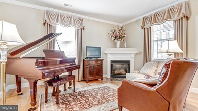 12705 Found Stone Rd, Germantown, MD 20876 - photo 2