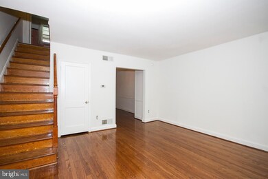 304 Grovethorn Rd, Middle River, MD 21220 - photo 4