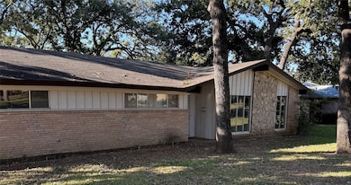 7116 Monterrey Dr, Fort Worth, TX 76112 - photo 3