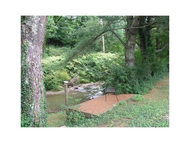 Creek Deck