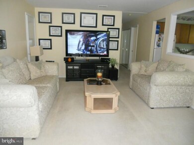 223 Wyndham Place, Trenton, NJ 08691 - photo 3