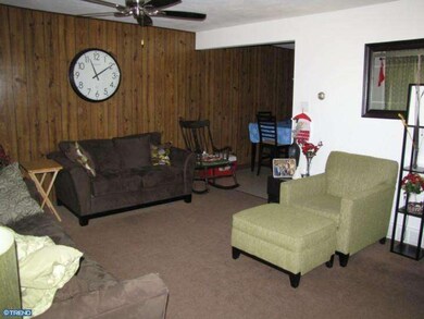 16 Betty Ln, Royersford, PA 19468 - photo 2