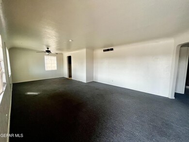 7619 Corozal Dr, El Paso, TX 79915 - photo 5