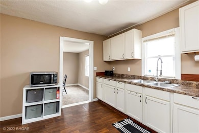 826 Pioneer Rd, Des Moines, IA 50315 - photo 7