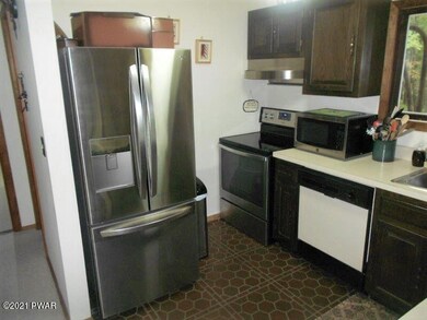 144 Rodeo Dr, Lords Valley, PA 18428 - photo 7