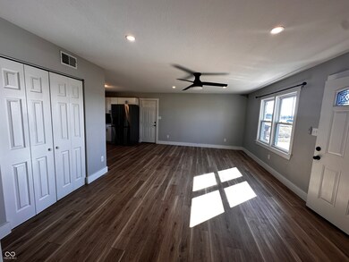 5061 N 200 W, Columbus, IN 47201 - photo 2