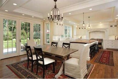 45 Cedar Rd, Chestnut Hill, MA 02467 - photo 4