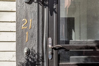 21 Pine St unit 1, Portland, ME 04102 - photo 7