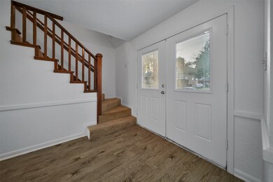 14930 Oak Bluff Ct, Houston, TX 77070 - photo 3