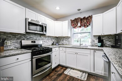 237 3rd Ave, Halethorpe, MD 21227 - photo 2