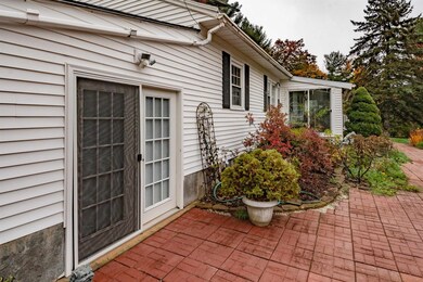 13 Charlotte Ave, Nashua, NH 03064 - photo 5