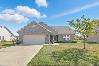 4353 W Parkway Ct, New Palestine, IN 46163 - photo 5