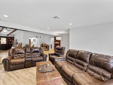 3705 Mission Ct, Granbury, TX 76049 - photo 5