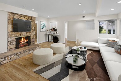 22476 Domingo Rd, Woodland Hills, CA 91364 - photo 4