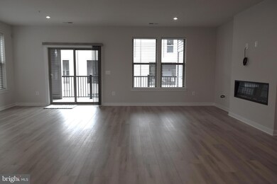 13542 Innovation Station Loop, Herndon, VA 20171 - photo 6