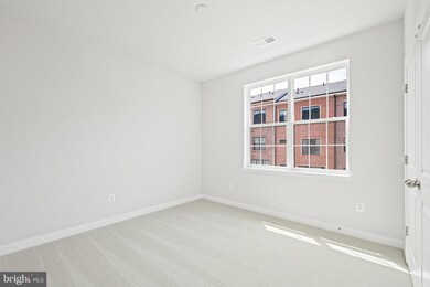 616 Halsey Way, Forest Heights, MD 20745 - photo 5