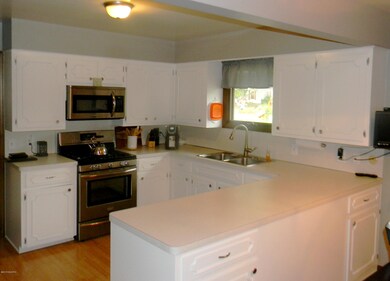 Kitchen I 4909