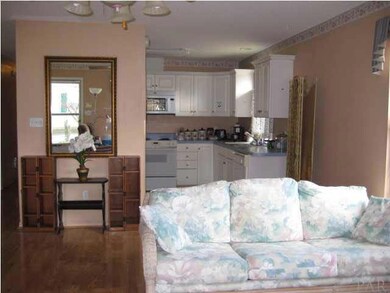 7826 Homestead Cir, Pensacola, FL 32526 - photo 5