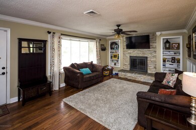 07_Living Room-4