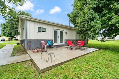 610 Wyandotte Ave, Corydon, IN 47112 - photo 5