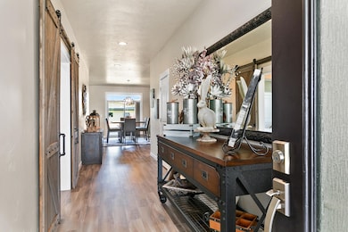 4667 SW Zenith Ave, Redmond, OR 97756 - photo 5