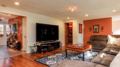 12 Robert Dr, Nashua, NH 03063 - photo 4