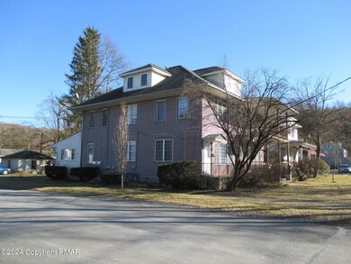 128 Broad St unit 1 A, Stroudsburg, PA 18360 - photo 2