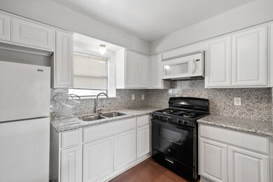 1710 Indiana St unit 4, Houston, TX 77006 - photo 6