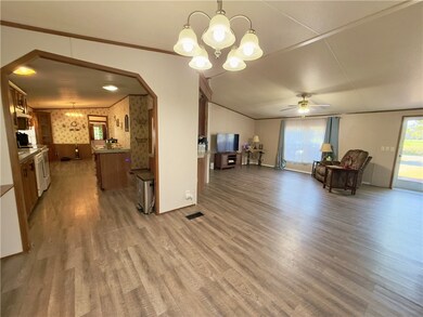 747 Cr 4501, Ozone, AR 72854 - photo 3